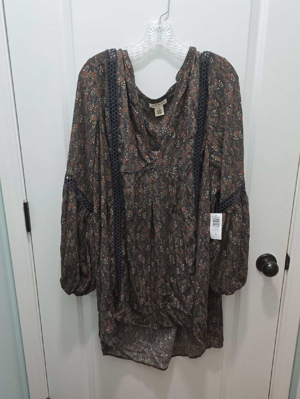 Torrid Festi Brown Floral Peasant Tunic with Lace Insets Size 26